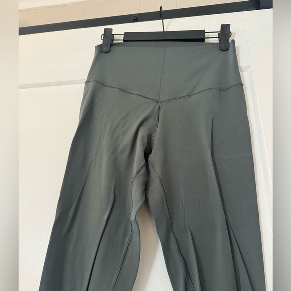 Offline by Aerie Real Me High Waisted Legging - Picture 4 of 10